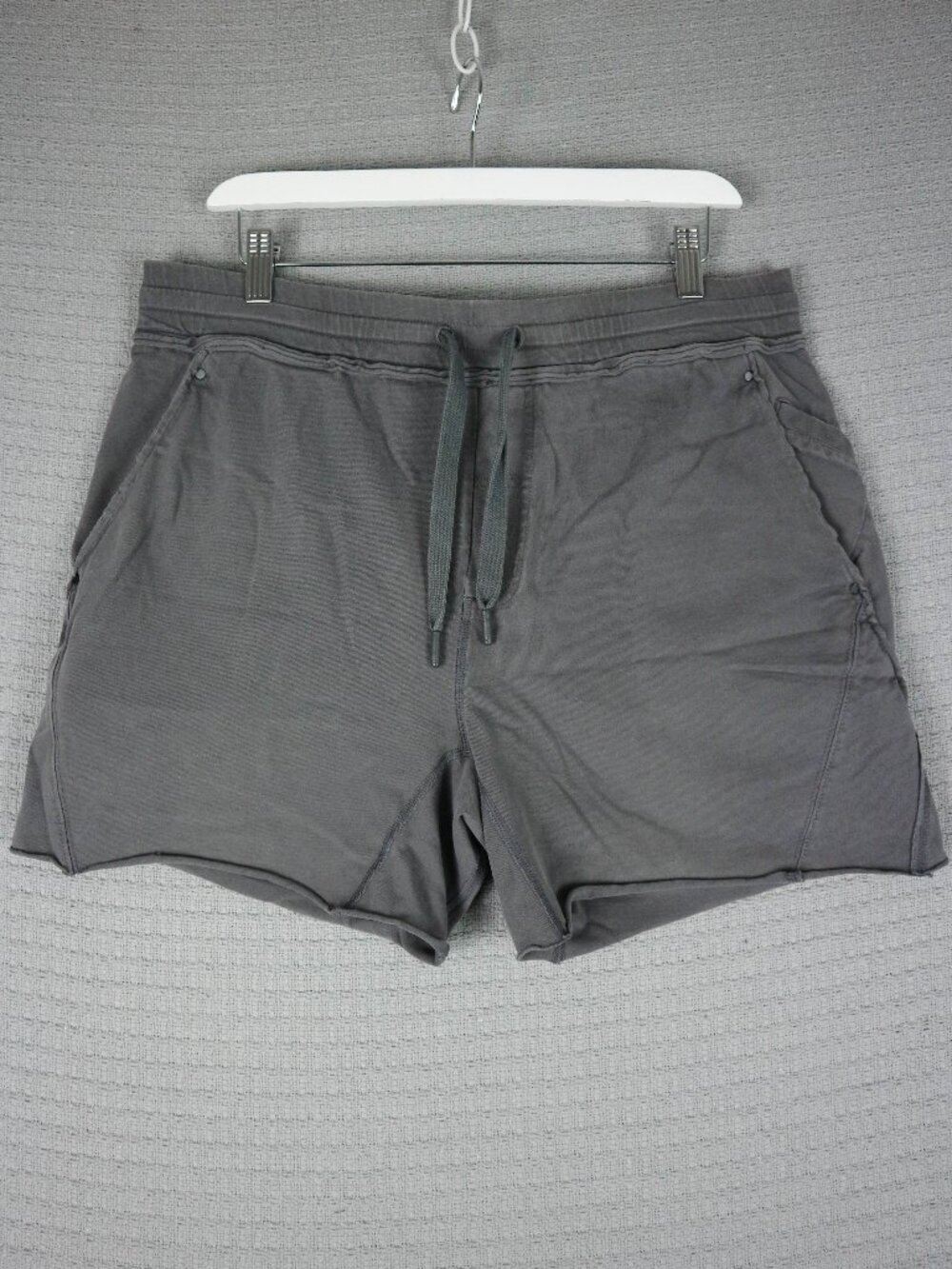 Lululemon Athletic Cut Off Cotton Mix Shorts Mens 34W